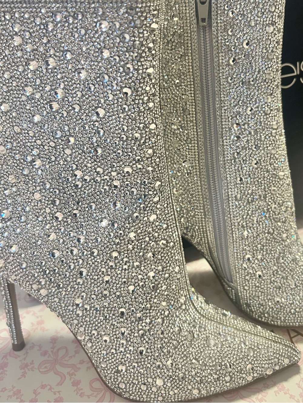 Bloomingdale’s Aqua Gorgeous mirrored-Embellished Women's Ankle Boots Size 7 NIB - Picture 2 of 8